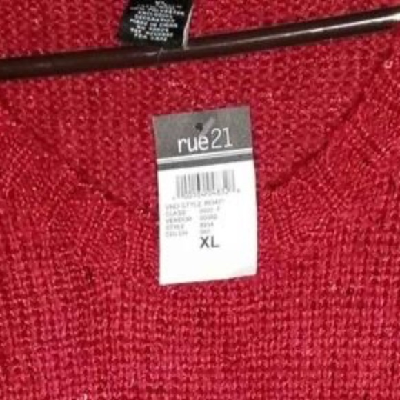 Beautiful Sweaters With Tiny Sequins. - Picture 10 of 16